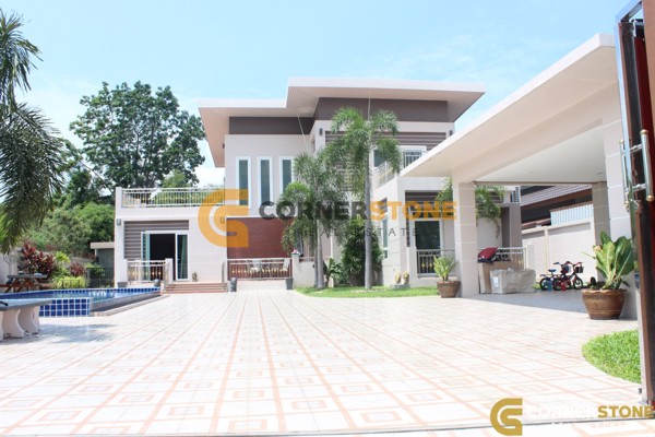 Picture of 4 bedroom House in  Bang Saray