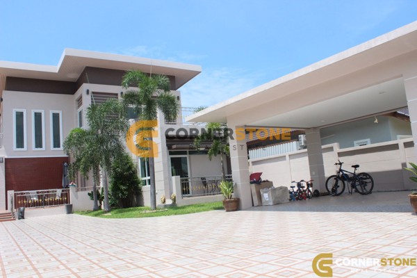 Picture of 4 bedroom House in  Bang Saray