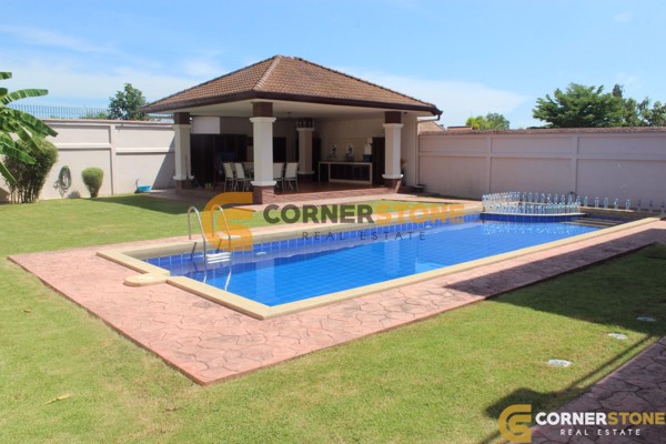 Picture of 4 bedroom House in Lakeside Court 1 Mabprachan Lake Properties for Sale & Rent in East Pattaya