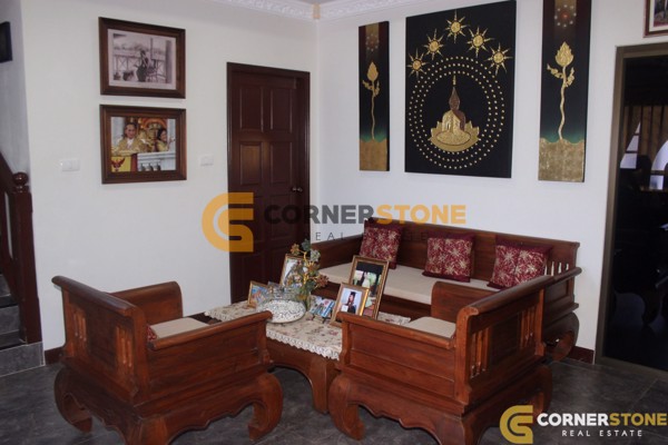 Picture of 4 bedroom House in Lakeside Court 1 Mabprachan Lake Properties for Sale & Rent in East Pattaya