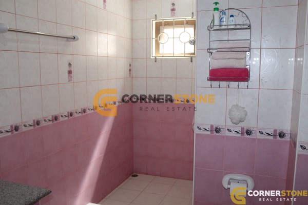 Picture of 4 bedroom House in Lakeside Court 1 Mabprachan Lake Properties for Sale & Rent in East Pattaya