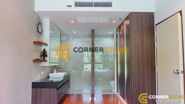 Picture of 2 bedroom Condo in The Axis Condo Pattaya Pratumnak Hill