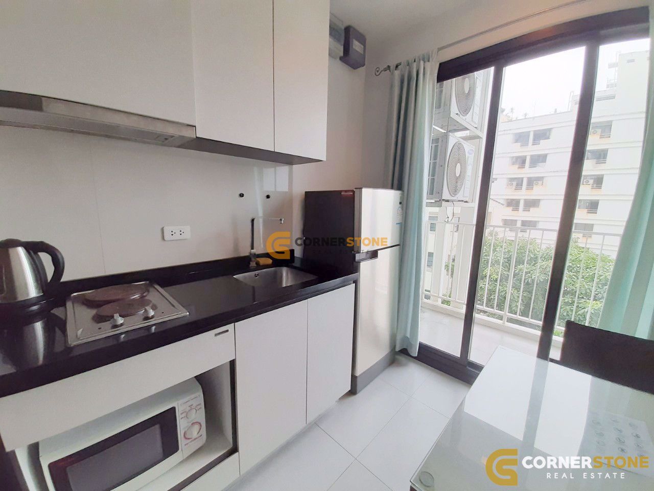 1 bedroom Condo in The Base Central Pattaya Pattaya