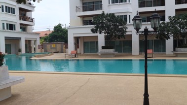 Picture of แพลตตินัม สวีทส์ คอนโดมิเนียม