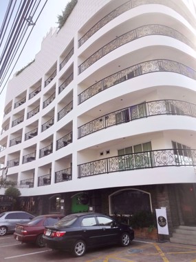 Picture of Tara Court Condominium