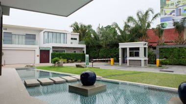 Picture of Palm Lakeside Villas