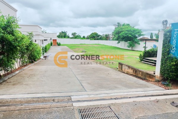 Picture of The Hacienda Villas Mabprachan