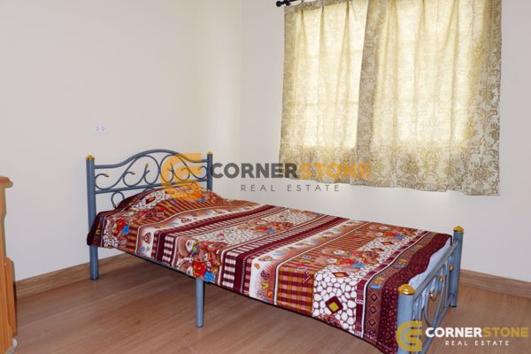 Picture of บ้านหลังนี้มี 3 ห้องนอน  อยู่ในโครงการชื่อ Golden Town  ตั้งอยู่ที่ พัทยาตะวันออก