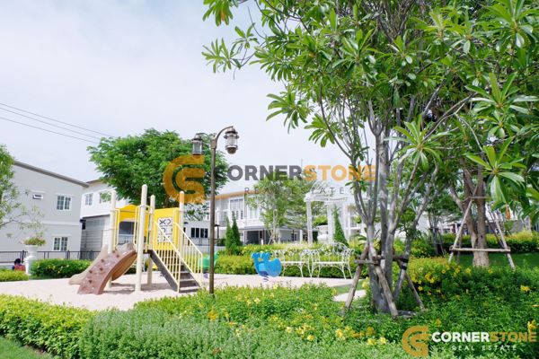 Picture of บ้านหลังนี้มี 3 ห้องนอน  อยู่ในโครงการชื่อ Golden Town  ตั้งอยู่ที่ พัทยาตะวันออก