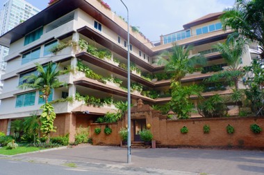 Picture of Executive Residence 1