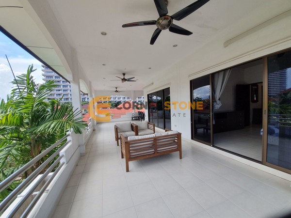 Picture of 4 bedroom House in Royal Park Village Jomtien Beach