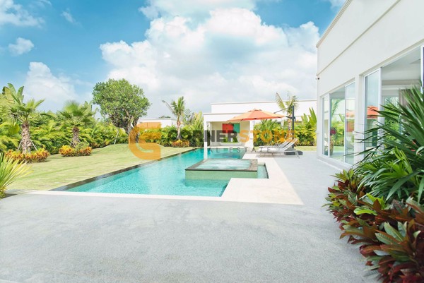 Picture of 3 bedroom House in Vineyard La Residence East Pattaya