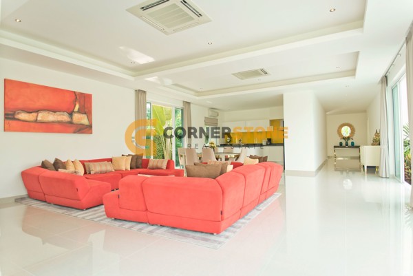 Picture of 3 bedroom House in Vineyard La Residence East Pattaya