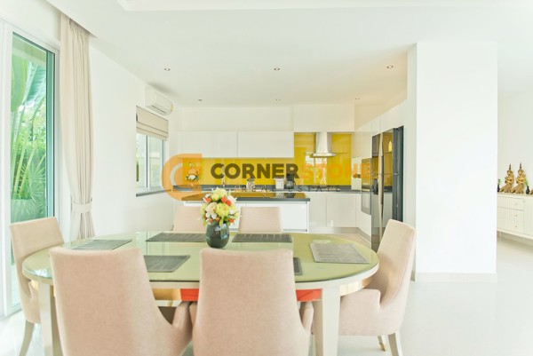 Picture of 3 bedroom House in Vineyard La Residence East Pattaya