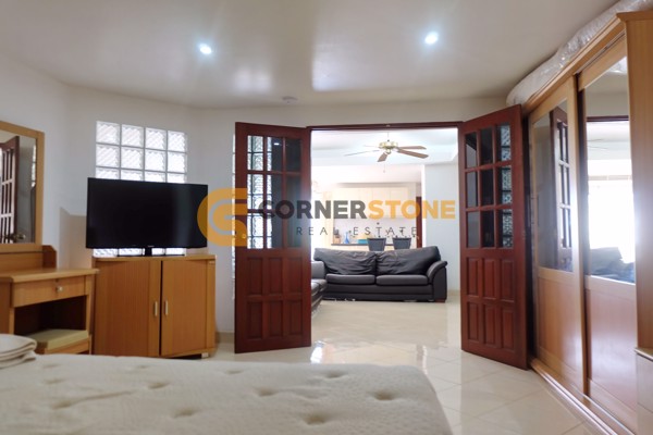 Picture of 1 Bedroom Condo in Ruamchok Condo View Pratumnak Hill