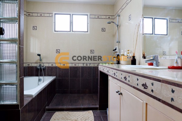 Picture of บ้าน 4 ห้องนอน ในโครงการ เซนทรัล พาร์ค 5 วิลเลจ ตั้งอยู่ที่ พัทยาตะวันออก