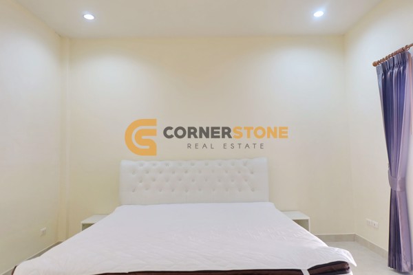 Picture of 4 bedroom House in Pool View Villa Mabprachan East Pattaya