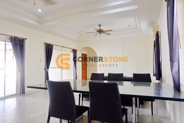 Picture of 4 bedroom House in Pool View Villa Mabprachan East Pattaya