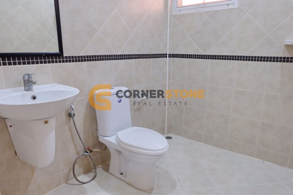 Picture of 4 bedroom House in Pool View Villa Mabprachan East Pattaya