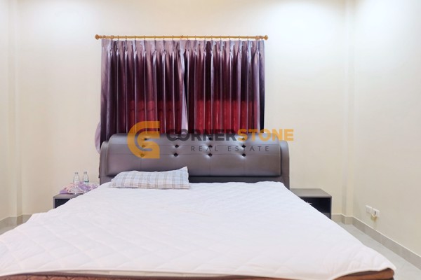 Picture of 4 bedroom House in Pool View Villa Mabprachan East Pattaya
