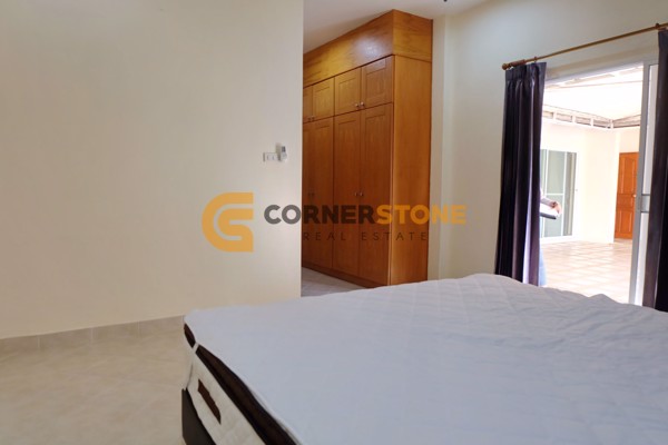 Picture of 4 bedroom House in Pool View Villa Mabprachan East Pattaya