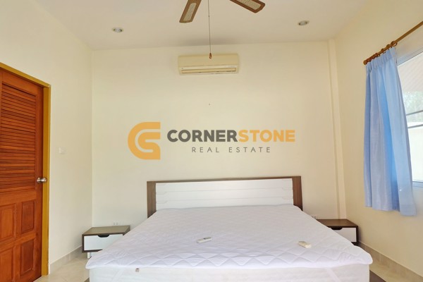 Picture of 4 bedroom House in Pool View Villa Mabprachan East Pattaya