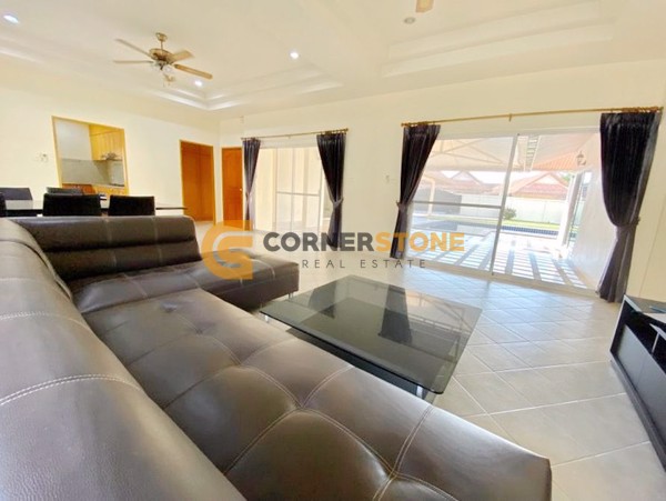 Picture of 4 bedroom House in Pool View Villa Mabprachan East Pattaya