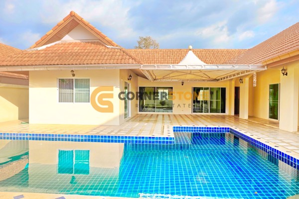Picture of 4 bedroom House in Pool View Villa Mabprachan East Pattaya