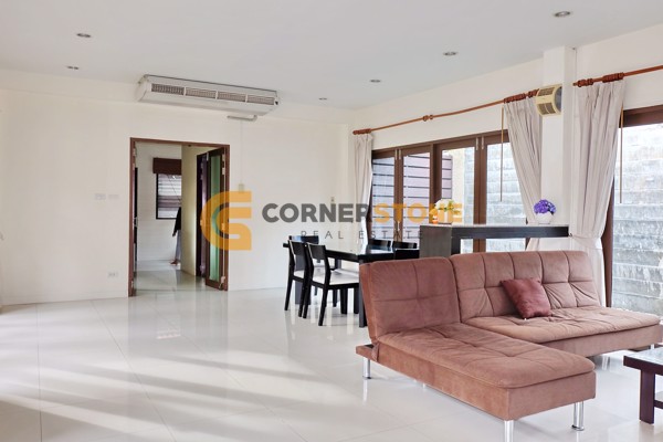 Picture of 3 bedroom House in Sefton Park Mabprachan Lake East Pattaya