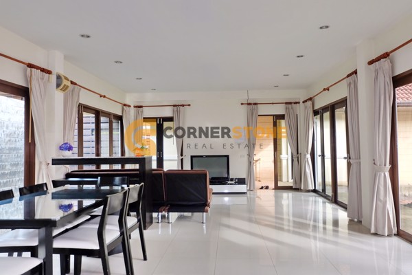 Picture of 3 bedroom House in Sefton Park Mabprachan Lake East Pattaya