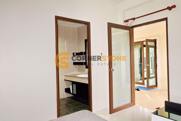 Picture of 3 bedroom House in Sefton Park Mabprachan Lake East Pattaya