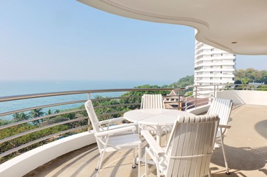 Picture of 3 bedroom Condo in Royal Cliff Garden Pratumnak Hill