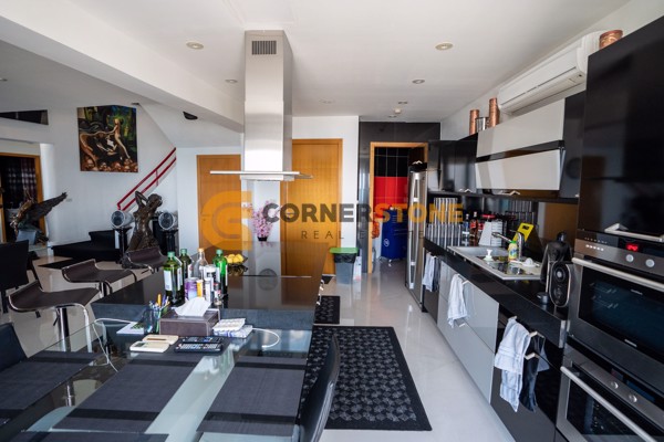 Picture of 2 Bedroom Duplex Condo in Peak Condominium Pratumnak