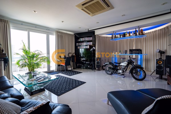 Picture of 2 Bedroom Duplex Condo in Peak Condominium Pratumnak