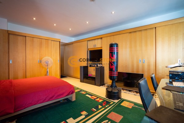 Picture of 2 Bedroom Duplex Condo in Peak Condominium Pratumnak