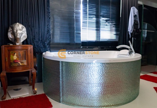 Picture of 2 Bedroom Duplex Condo in Peak Condominium Pratumnak