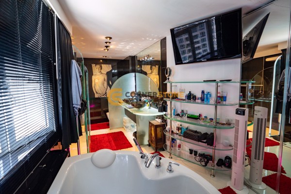 Picture of 2 Bedroom Duplex Condo in Peak Condominium Pratumnak