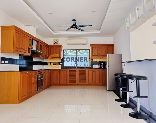 Picture of บ้าน 4 ห้องนอน ในโครงการ Lakeside Court 1 Mabprachan Lake ตั้งอยู่ที่ พัทยาตะวันออก