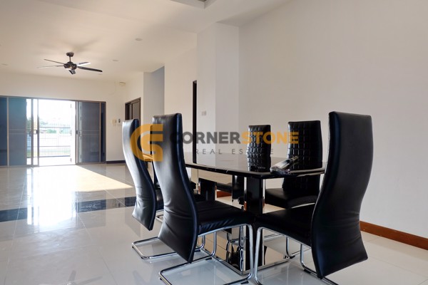 Picture of บ้าน 4 ห้องนอน ในโครงการ Lakeside Court 1 Mabprachan Lake ตั้งอยู่ที่ พัทยาตะวันออก