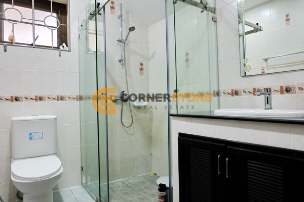 Picture of บ้าน 4 ห้องนอน ในโครงการ Lakeside Court 1 Mabprachan Lake ตั้งอยู่ที่ พัทยาตะวันออก