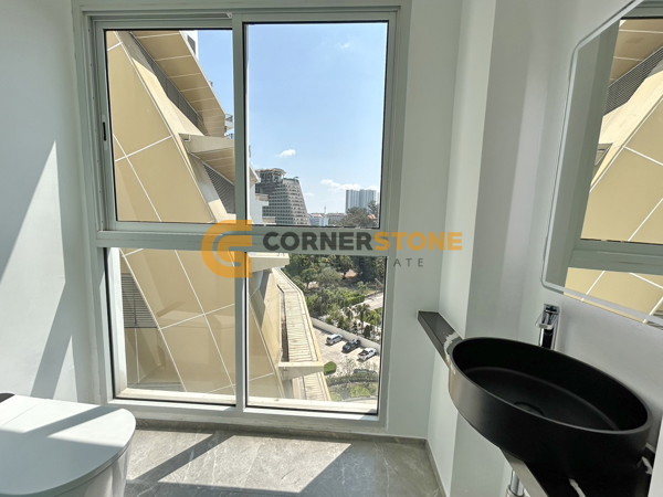 Picture of 1 Bedroom Condo in The Cove Pattaya Wongamat