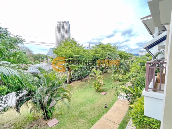 Picture of 3 Bedroom Condo in Sunrise Beach Resort And Residence Na Jomtien