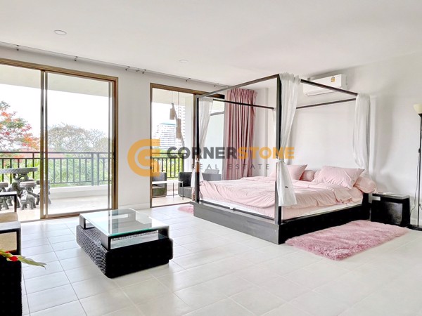 Picture of 3 Bedroom Condo in Sunrise Beach Resort And Residence Na Jomtien