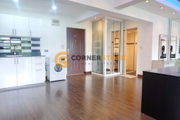 Picture of Studio Condo in Sombat Pattaya Condotel Pratumnak Hill
