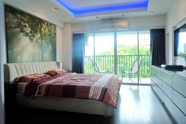 Picture of Studio Condo in Sombat Pattaya Condotel Pratumnak Hill