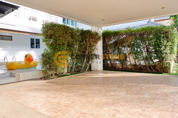 Picture of บ้าน 4 ห้องนอน ในโครงการ หมู่บ้านซีบรีซวิลล่าพัทยา ตั้งอยู่ที่ นาเกลือ