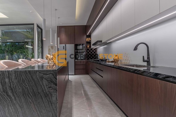 Picture of 5 bedroom House in  Jomtien Beach