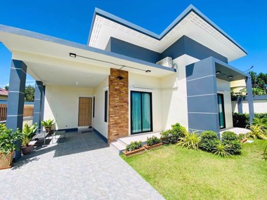 Show details for 2 bedroom House in  East Pattaya Picture of 2 bedroom House in  East Pattaya