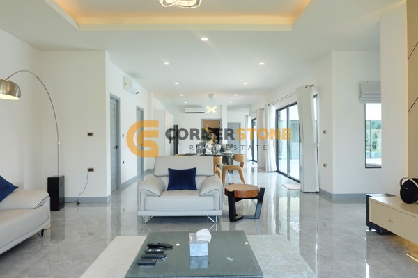 Picture of 4 bedroom House in  Huay Yai