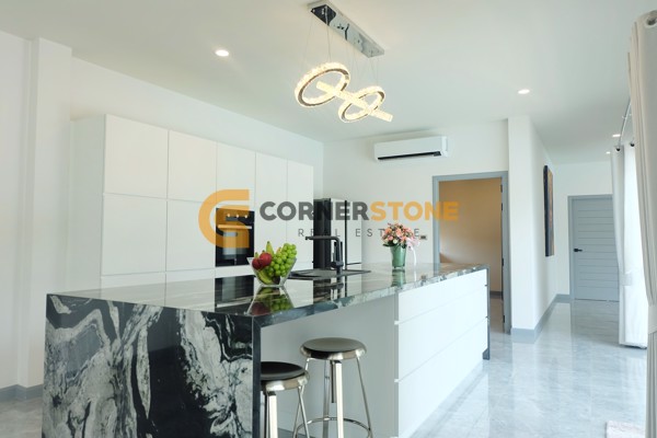 Picture of 4 bedroom House in  Huay Yai